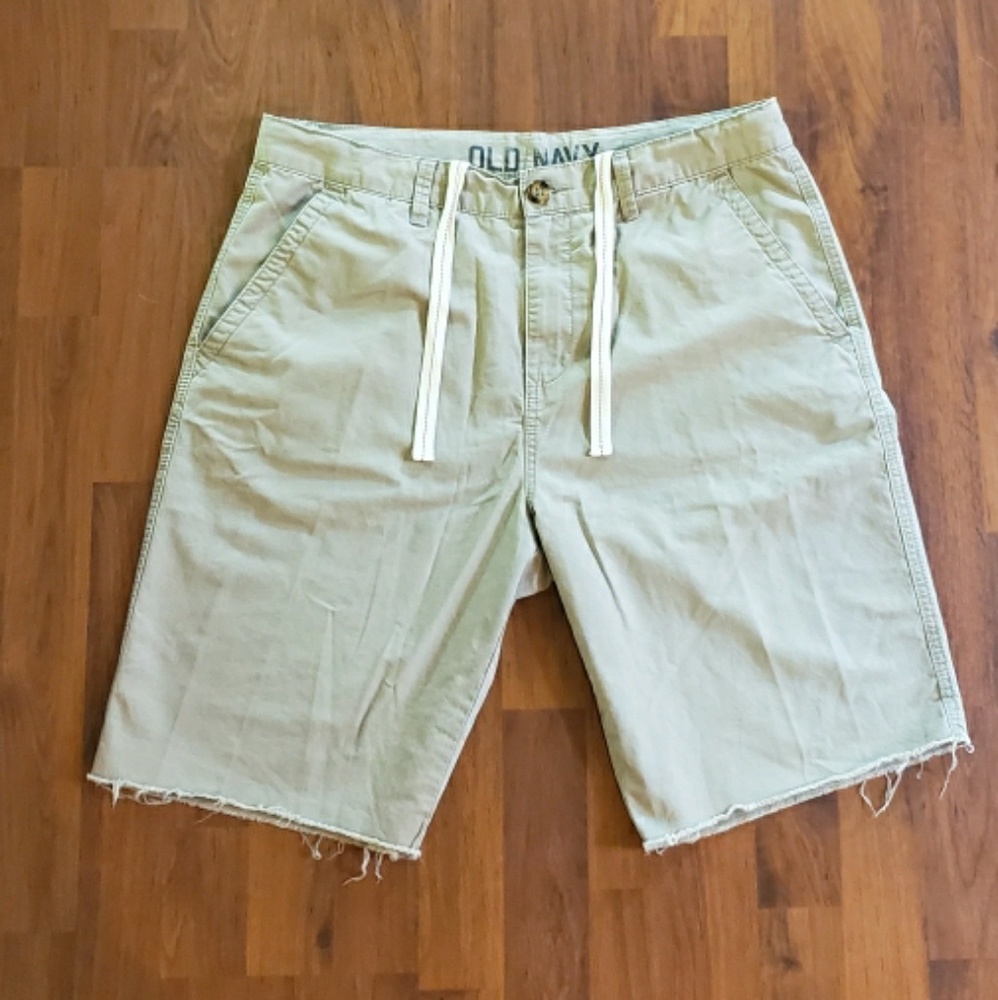 Old Navy Khaki shorts